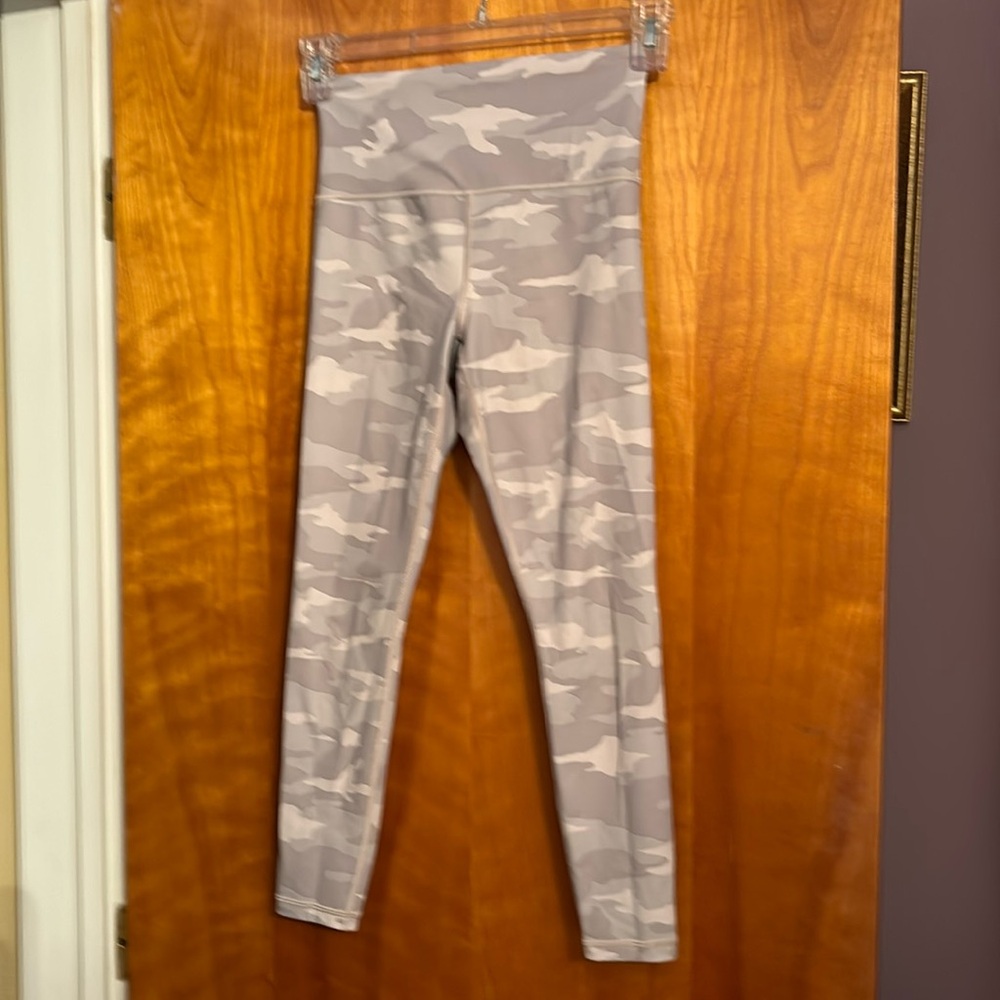 Athleta Elation 7/8 leggings